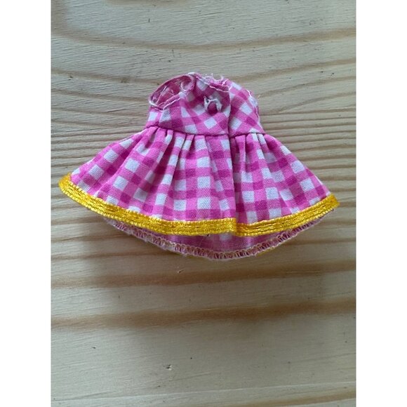 Barbie Doll Pink Checkered Dress Yellow Trim Deidre Friend Of Kelly By Mattel - Picture 2 of 4